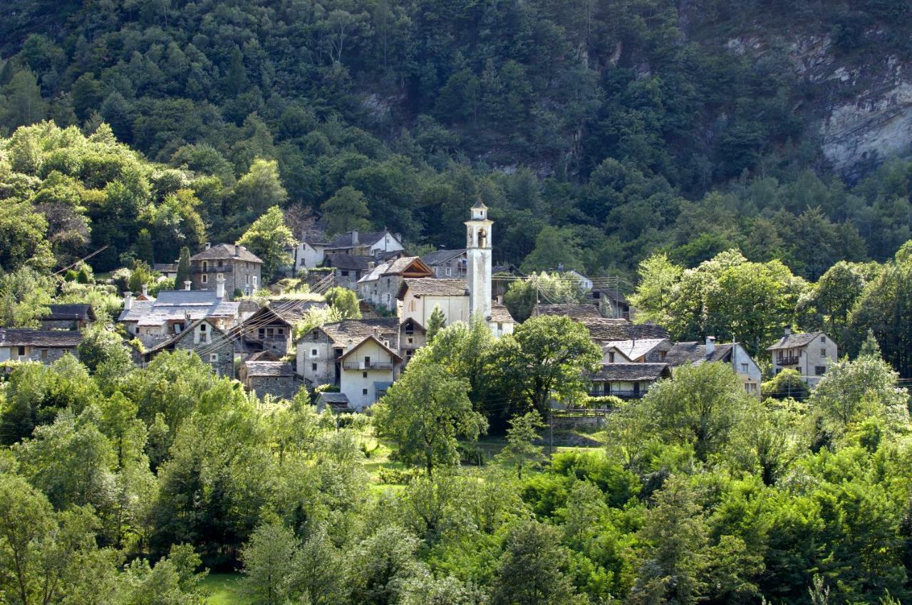 Pensione Boschetto Cevio Buitenkant foto
